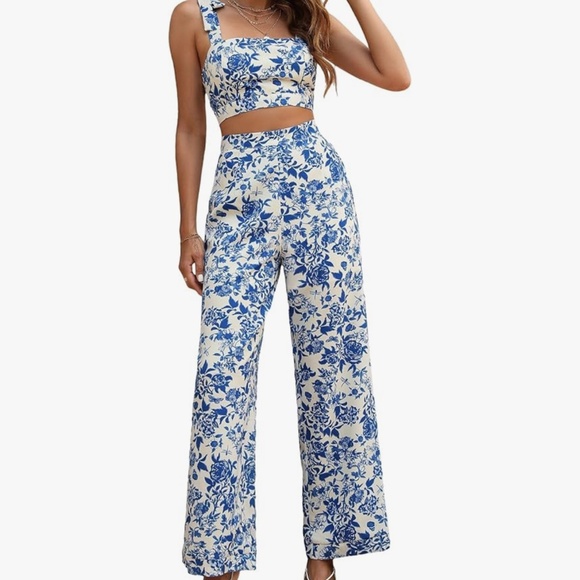 Blue and White Floral Print - Crop Cami & Pant Set - XS - Picture 1 of 5